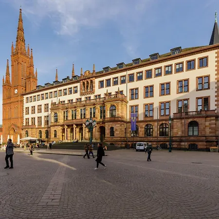 Apartment K&m - Zentral - Mit Arbeitsplatz - Rmcc In Der Naehe *